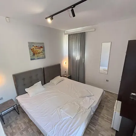 415 Sluneční pobřeží