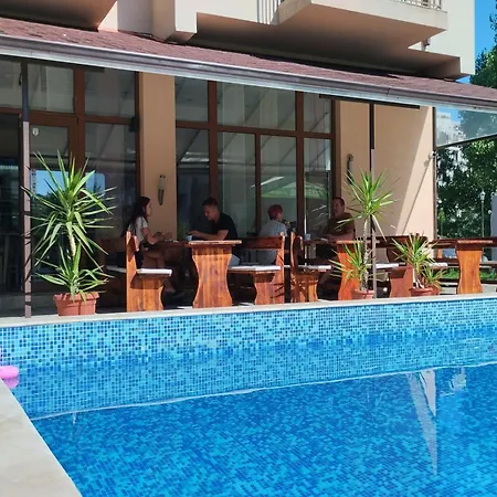 415 Отель Солнечный берег